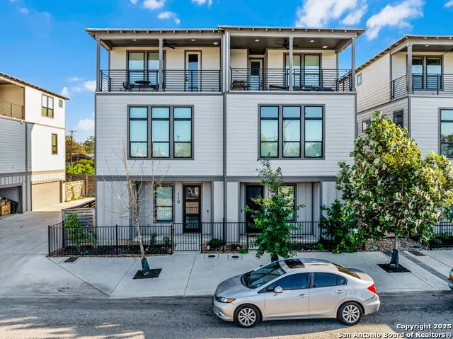 110 Playmoor San Antonio, TX 78210