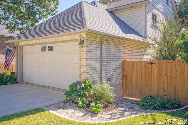 8410 Tiguex Universal City, TX 78148