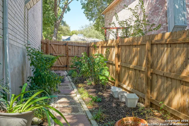 8410 Tiguex Universal City, TX 78148
