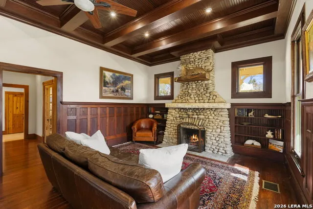 107 High Street Comfort, TX 78013