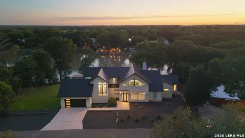 230 Turtle Ln