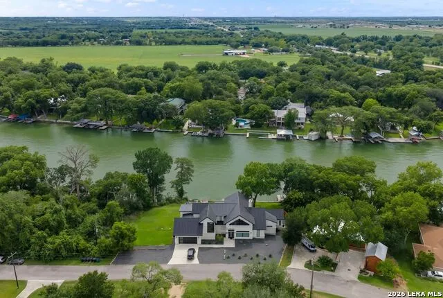 230 Turtle Ln Seguin, TX 78155