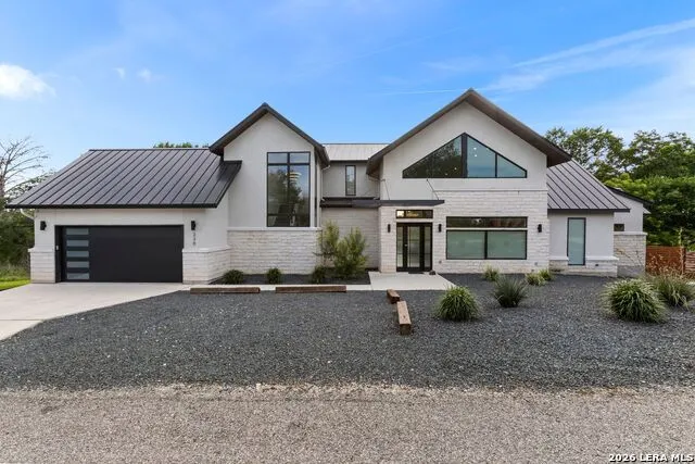 230 Turtle Ln Seguin, TX 78155
