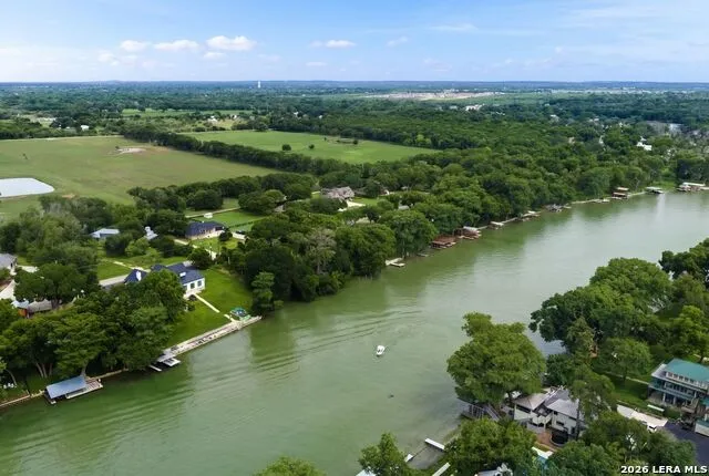 230 Turtle Ln Seguin, TX 78155