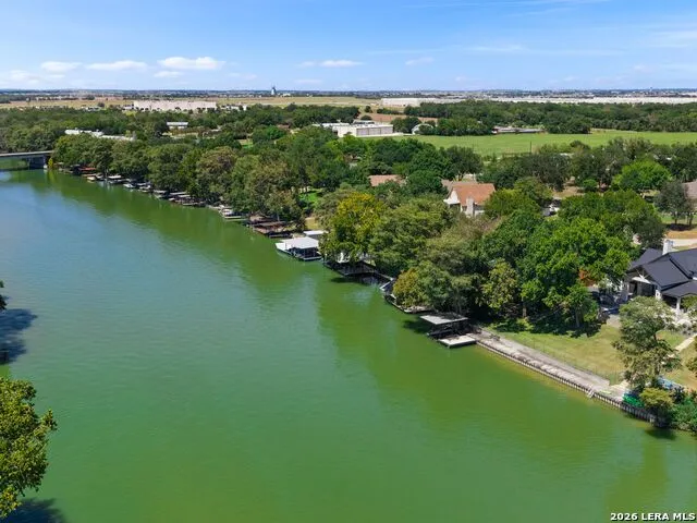 230 Turtle Ln Seguin, TX 78155