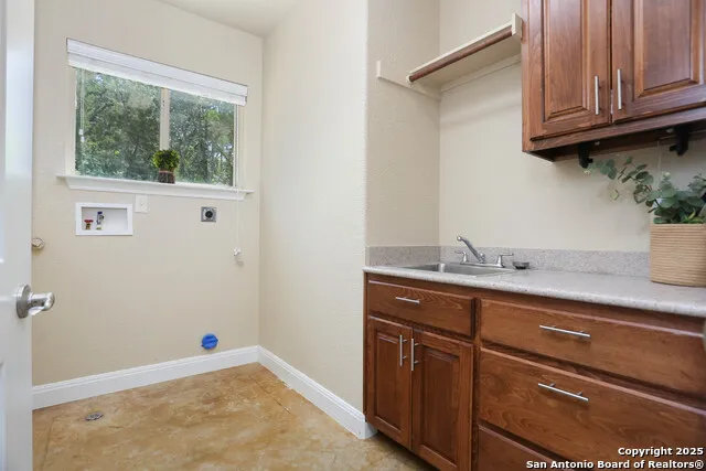 12302 Calvert Helotes, TX 78023