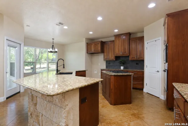 12302 Calvert Helotes, TX 78023