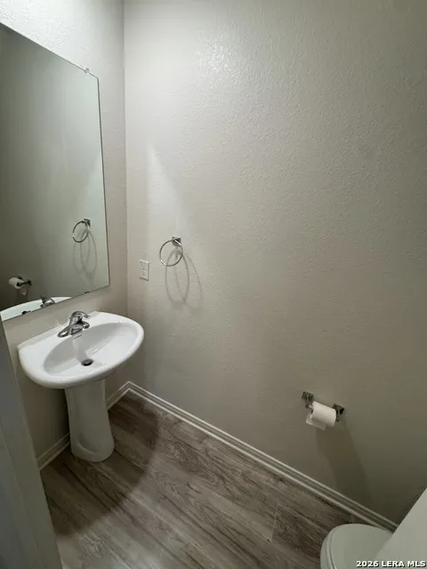 3930 LEIGHTON HBR Von Ormy, TX 78073