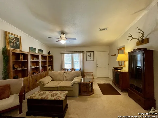 1559 County Road 414 Uvalde, TX 78801