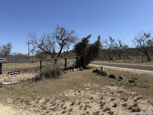 1559 County Road 414 Uvalde, TX 78801