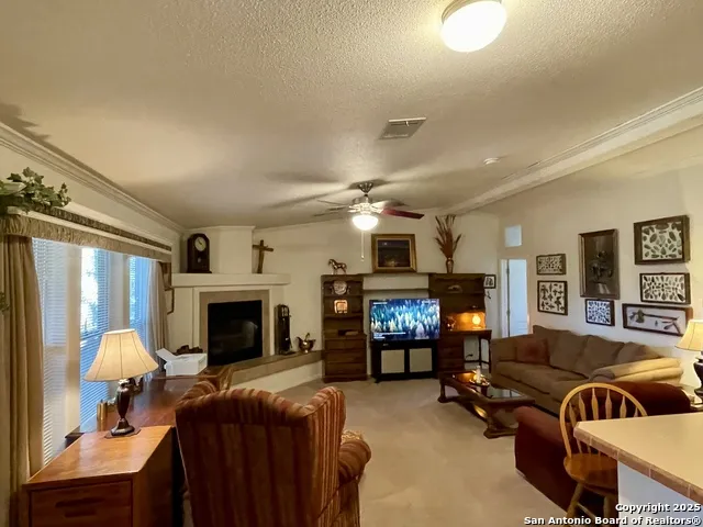 1559 County Road 414 Uvalde, TX 78801