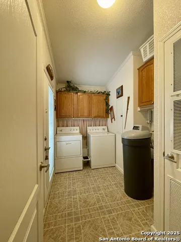 1559 County Road 414 Uvalde, TX 78801