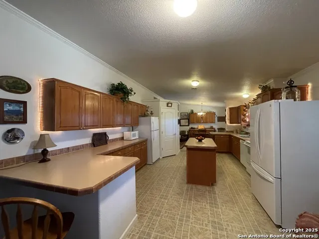 1559 County Road 414 Uvalde, TX 78801