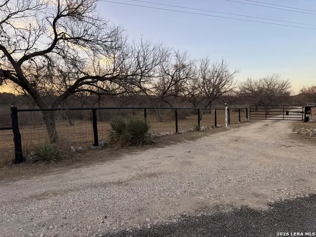 1559 County Road 414 Uvalde, TX 78801