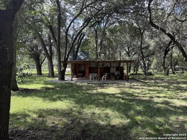 1559 County Road 414 Uvalde, TX 78801