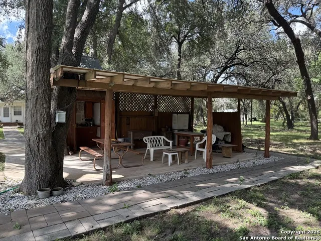 1559 County Road 414 Uvalde, TX 78801