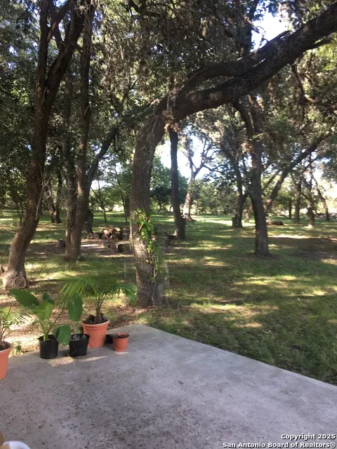 1559 County Road 414 Uvalde, TX 78801