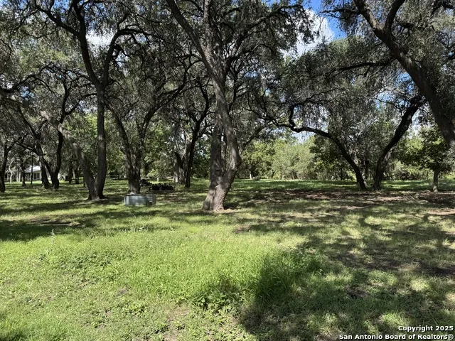 1559 County Road 414 Uvalde, TX 78801