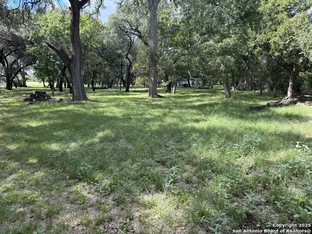 1559 County Road 414 Uvalde, TX 78801