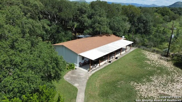 1559 County Road 414 Uvalde, TX 78801