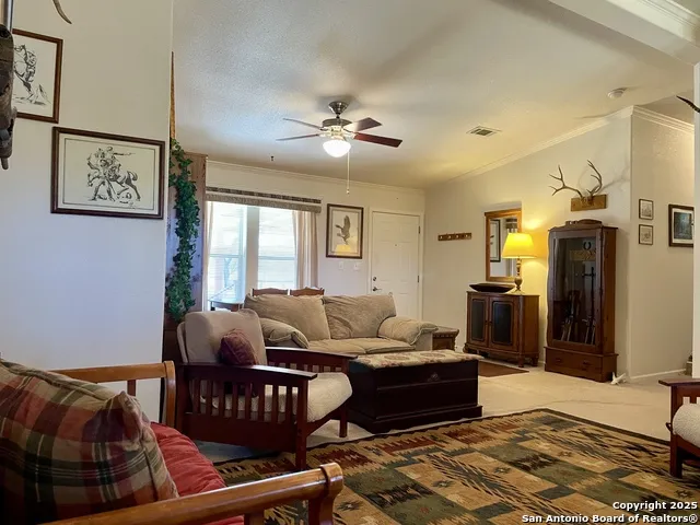 1559 County Road 414 Uvalde, TX 78801