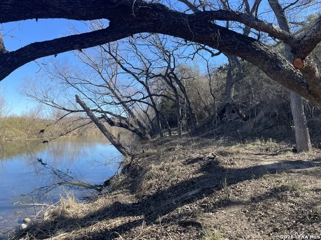 1559 County Road 414 Uvalde, TX 78801