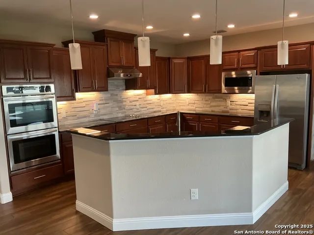 1524 freshwater Bulverde, TX 78163