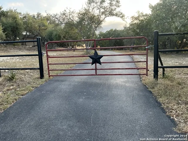 1524 freshwater Bulverde, TX 78163