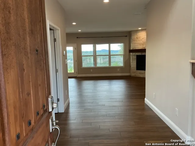 1524 freshwater Bulverde, TX 78163