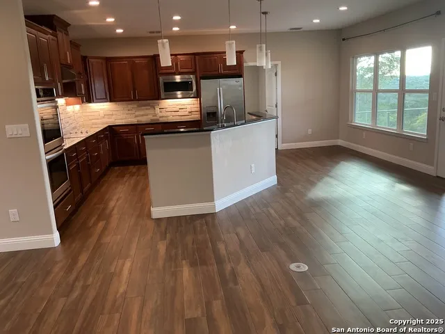 1524 freshwater Bulverde, TX 78163