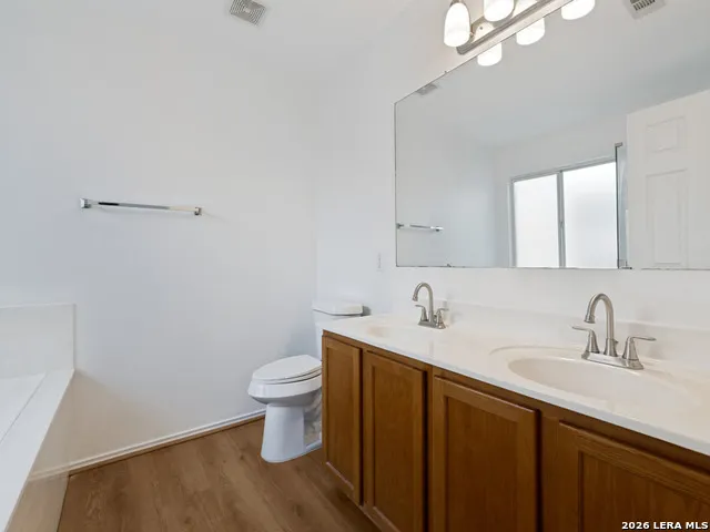 1659 Spice Spring San Antonio, TX 78260