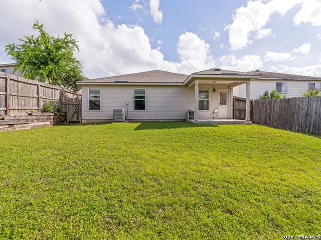 1659 Spice Spring San Antonio, TX 78260