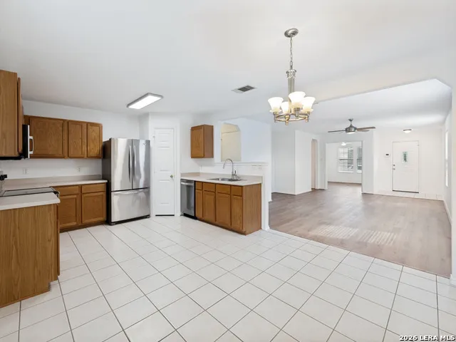 1659 Spice Spring San Antonio, TX 78260
