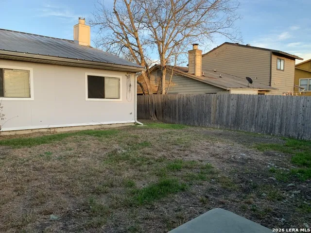 8441 FOREST RIDGE DR San Antonio, TX 78239