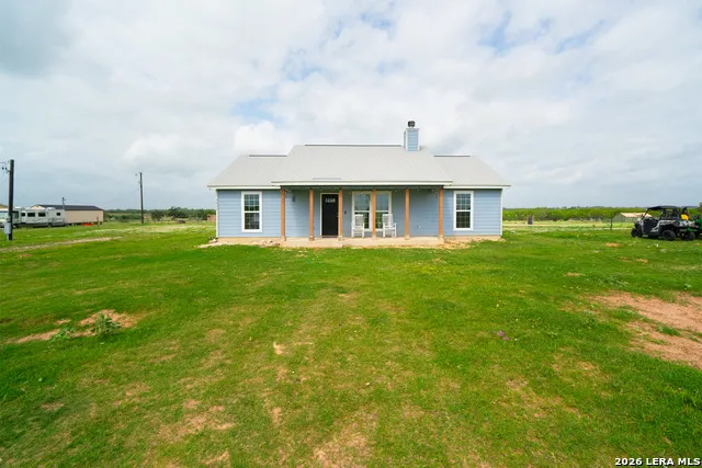 2948 FM 1922 Floresville, TX 78114