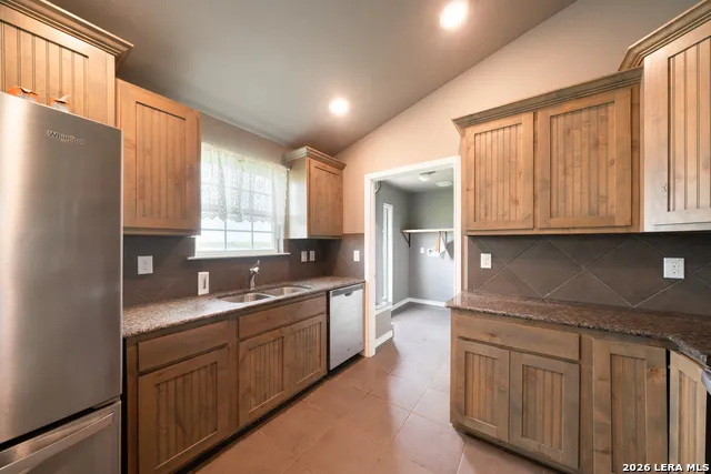 2948 FM 1922 Floresville, TX 78114