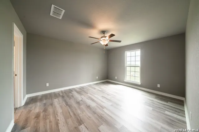 2948 FM 1922 Floresville, TX 78114