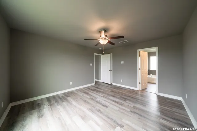 2948 FM 1922 Floresville, TX 78114
