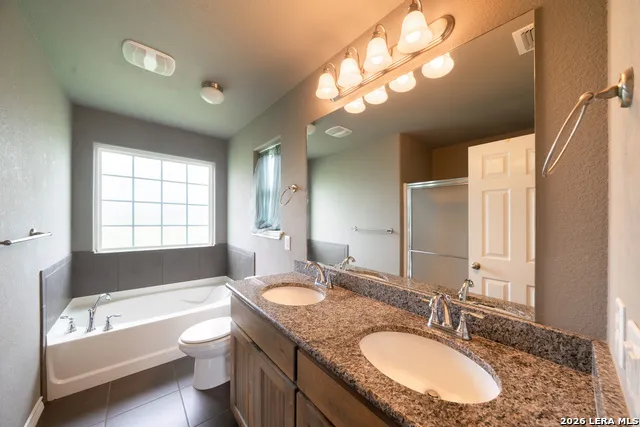 2948 FM 1922 Floresville, TX 78114