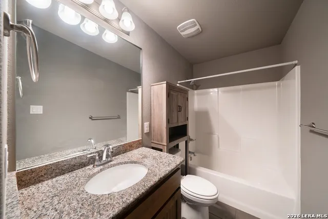 2948 FM 1922 Floresville, TX 78114