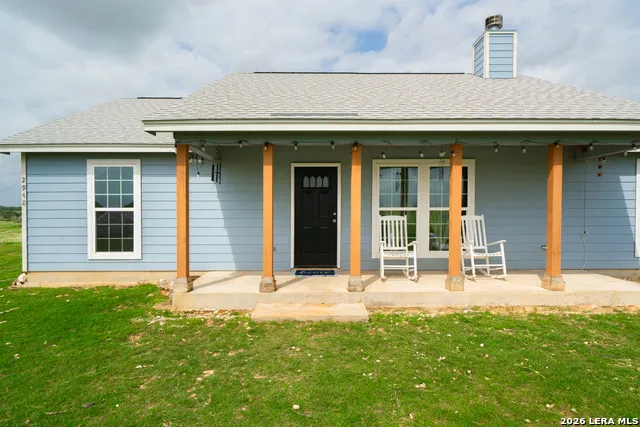 2948 FM 1922 Floresville, TX 78114