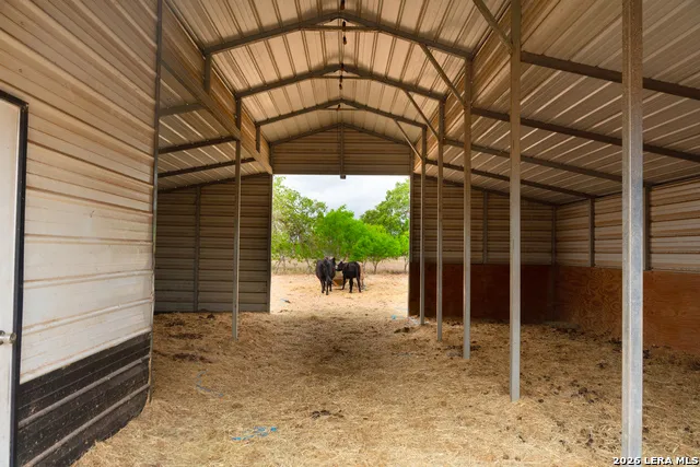 2948 FM 1922 Floresville, TX 78114