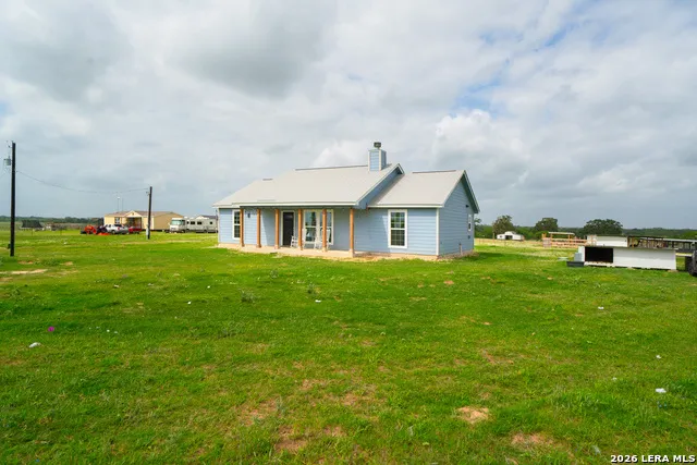 2948 FM 1922 Floresville, TX 78114