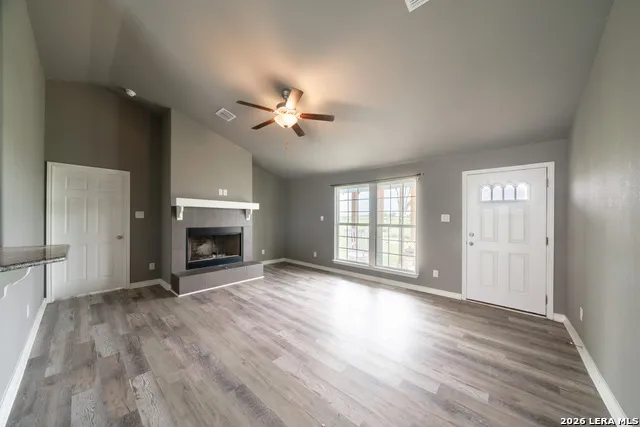 2948 FM 1922 Floresville, TX 78114