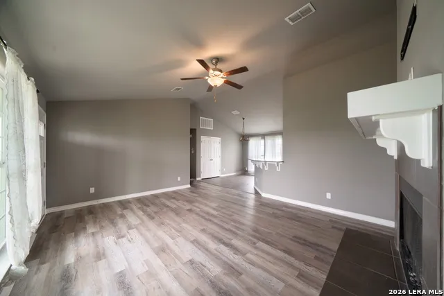 2948 FM 1922 Floresville, TX 78114