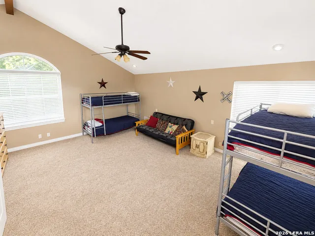 412 LAGUNA VIS Seguin, TX 78155