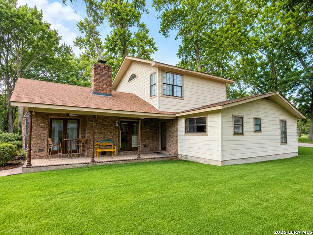 412 LAGUNA VIS Seguin, TX 78155
