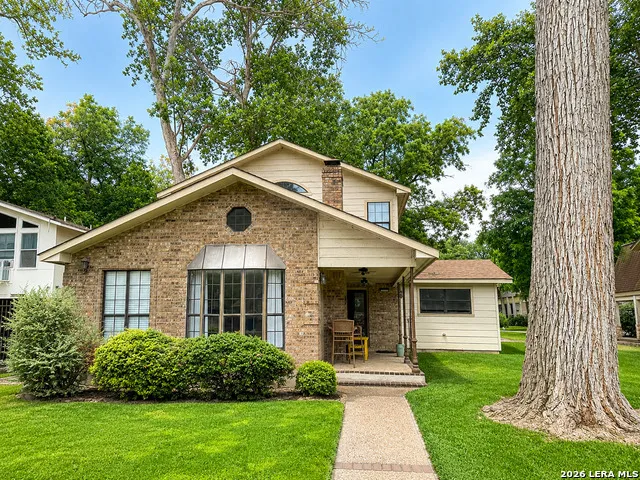412 LAGUNA VIS Seguin, TX 78155