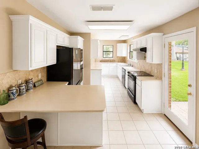 412 LAGUNA VIS Seguin, TX 78155