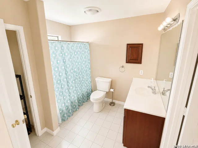 412 LAGUNA VIS Seguin, TX 78155